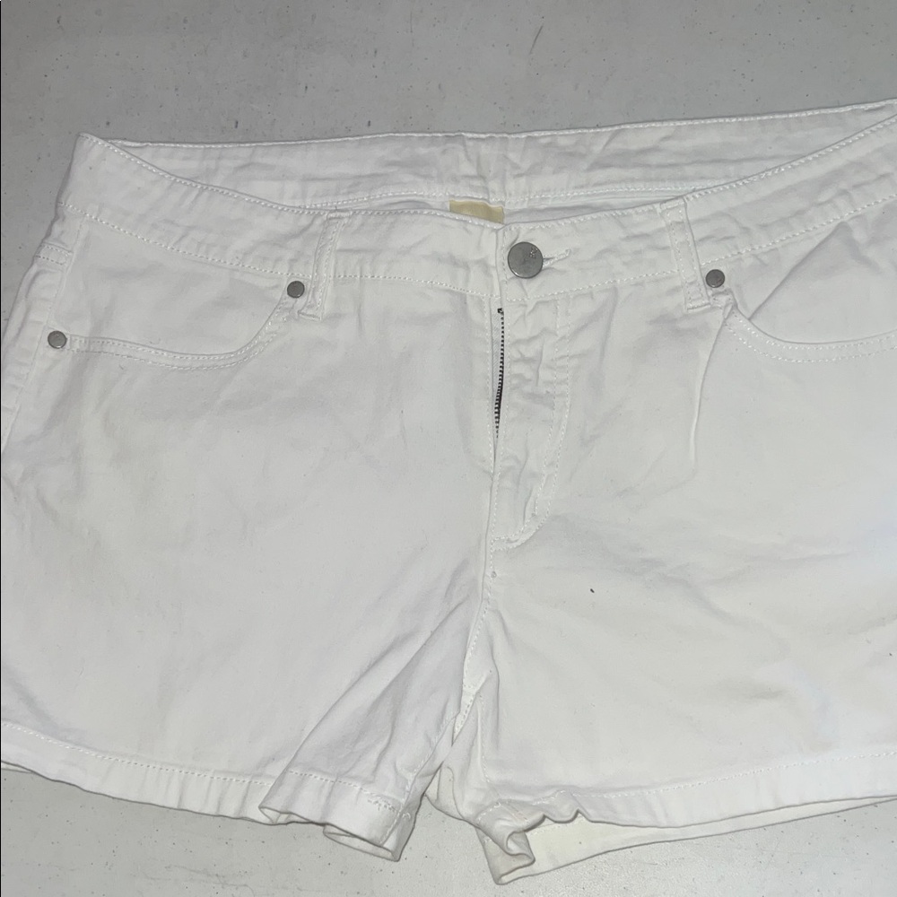 Faded Glory White Denim Shorts - Classic Clean Look